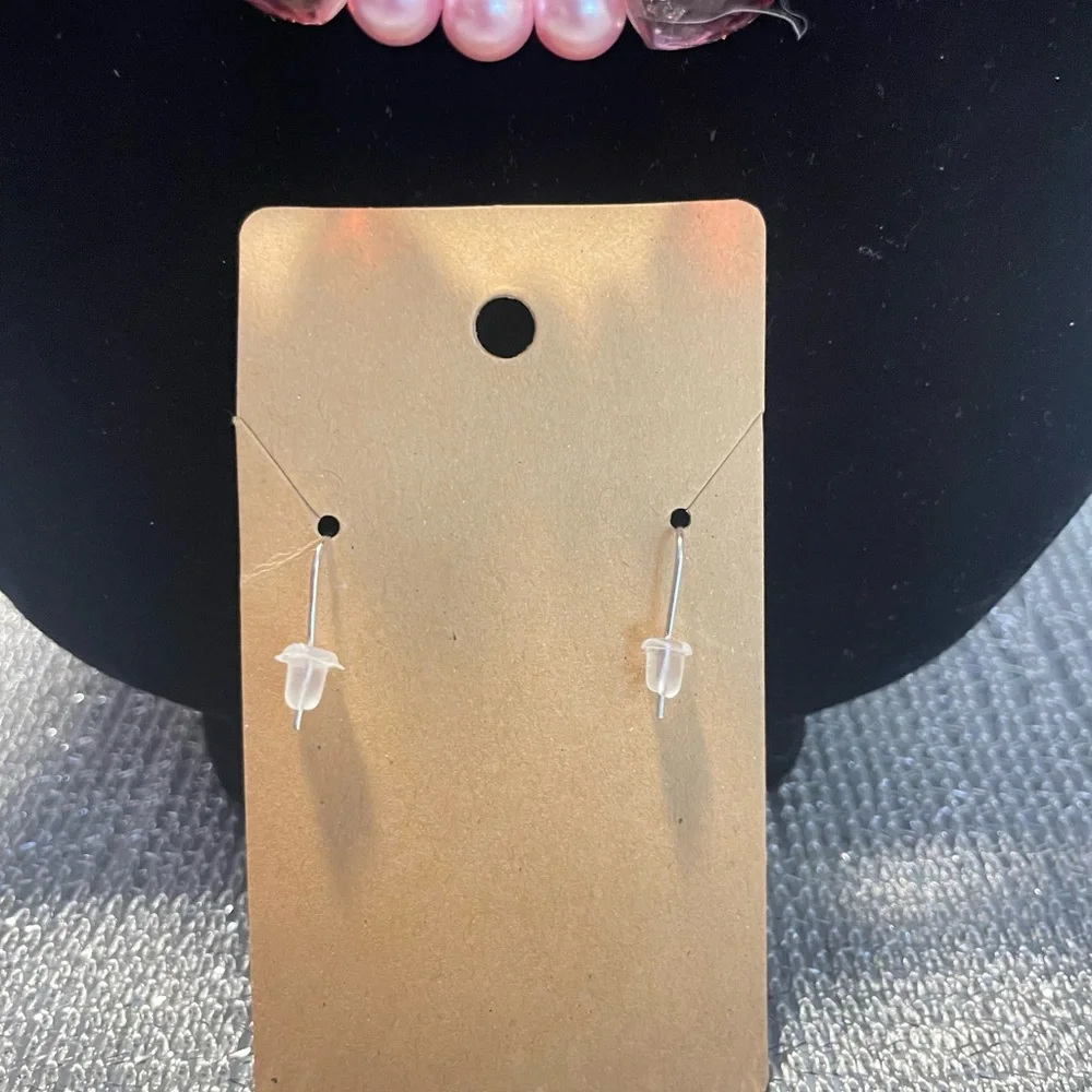 Necklace & Pierced Earring Set with Pink and Red Beads. - Picture 7 of 9